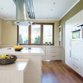 stylish-kitchen-with-island-pj3duqg.jpg